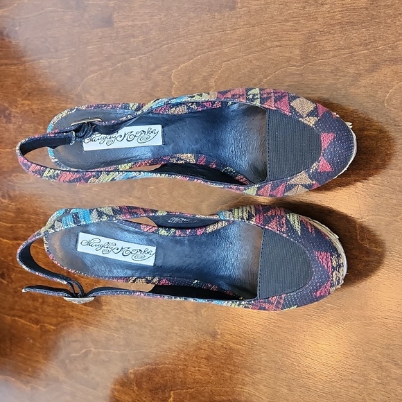 Naughty Monkey Overboard Slingback Pumps Black/Red Size 8 - Picture 2 of 3